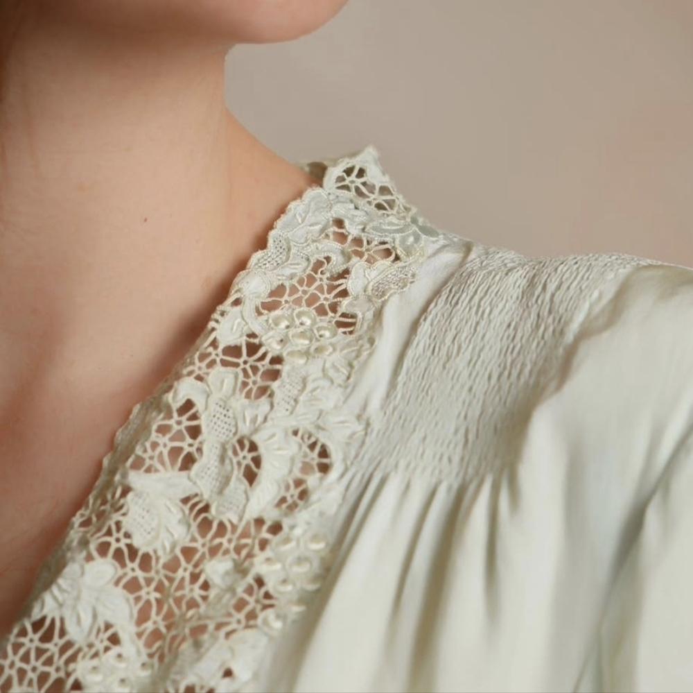 1940s Dressing Gown/Wrap/Peignoir In Soft Green - Picture 3 of 14